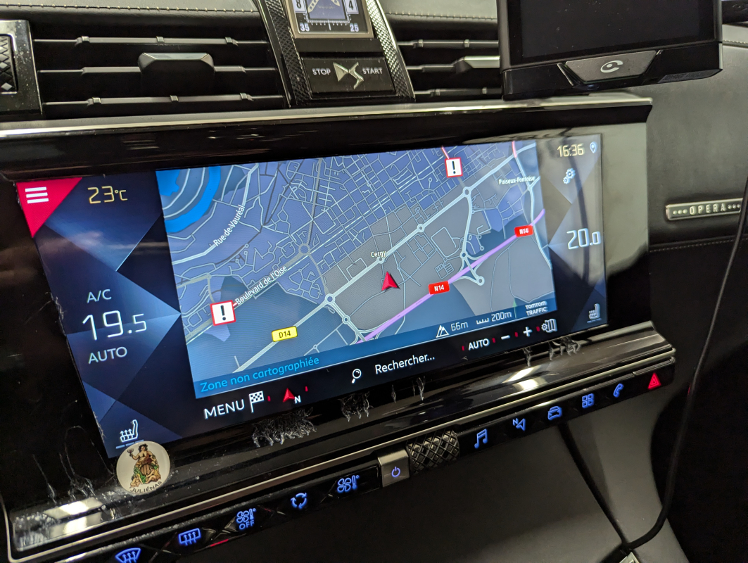 DS DS7 CROSSBACK — 18
