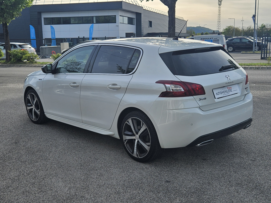Peugeot 308 — 6