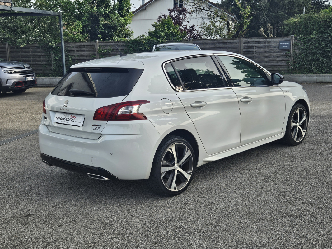 Peugeot 308 — 8