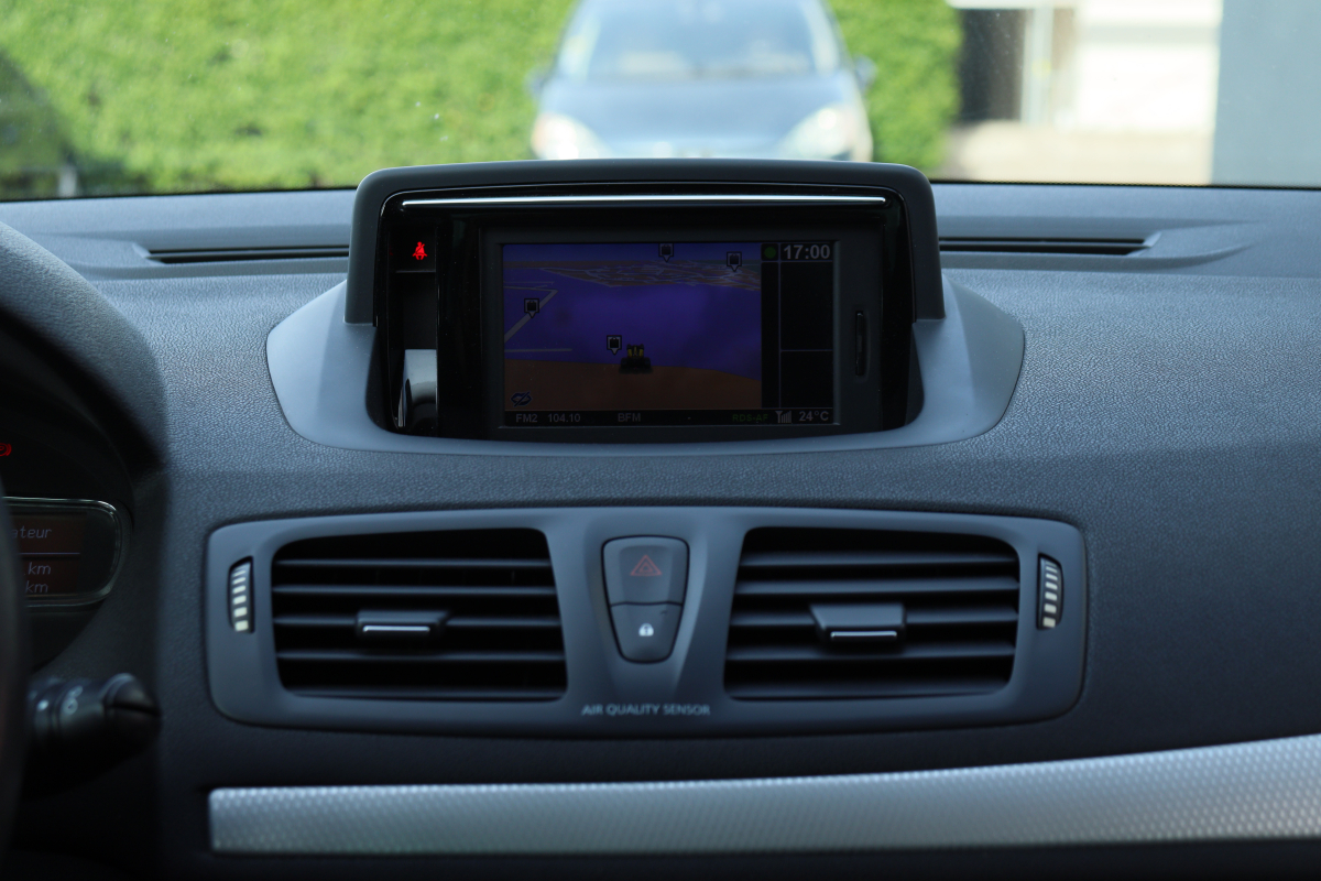 Renault Megane Estate — 12