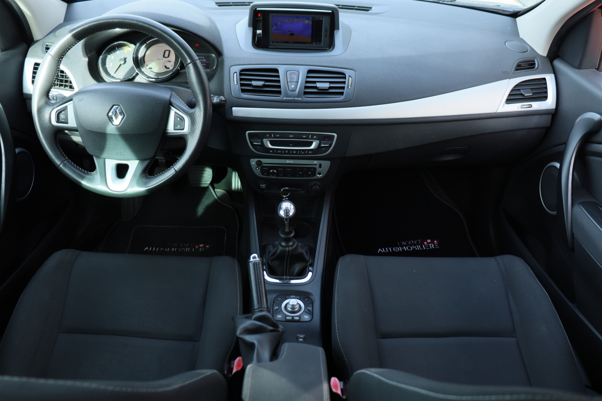 Renault Megane Estate — 11
