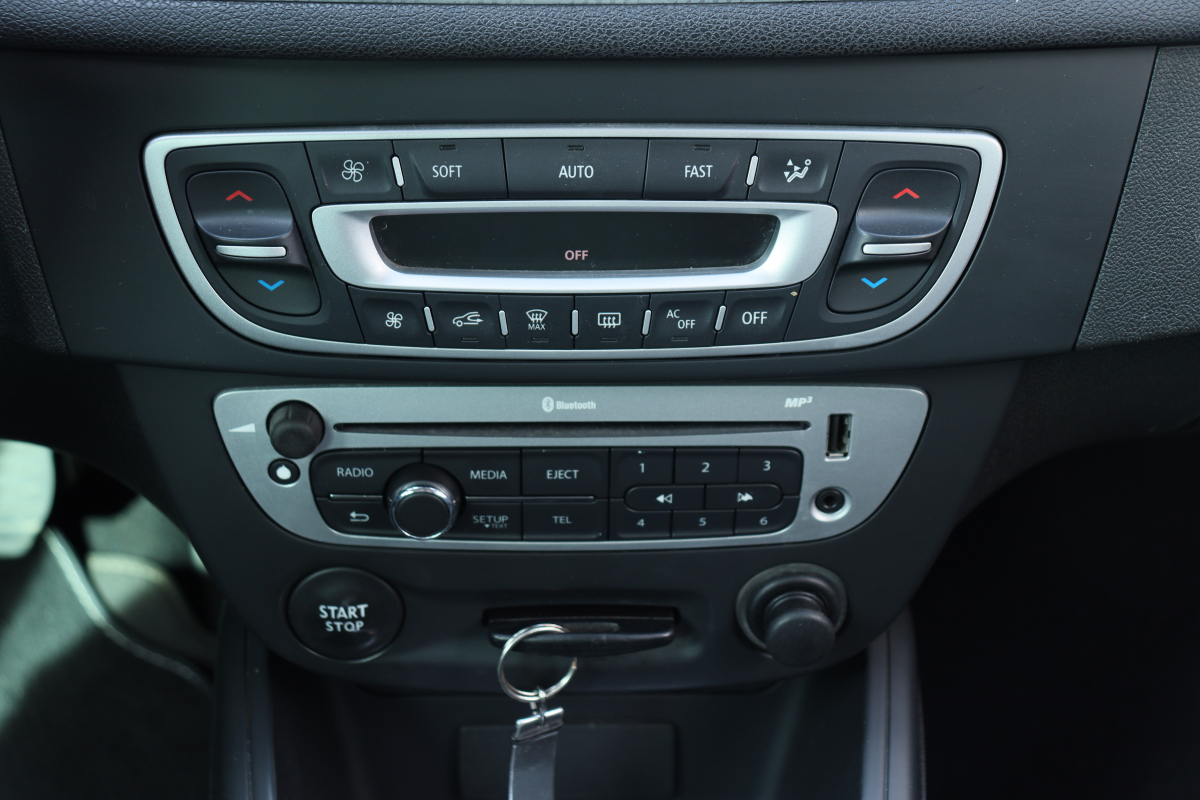 Renault Megane Estate — 13