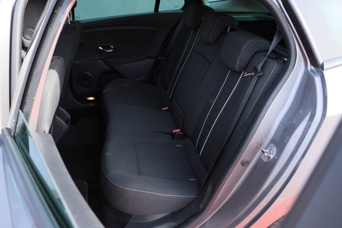 Renault Megane Estate — 19