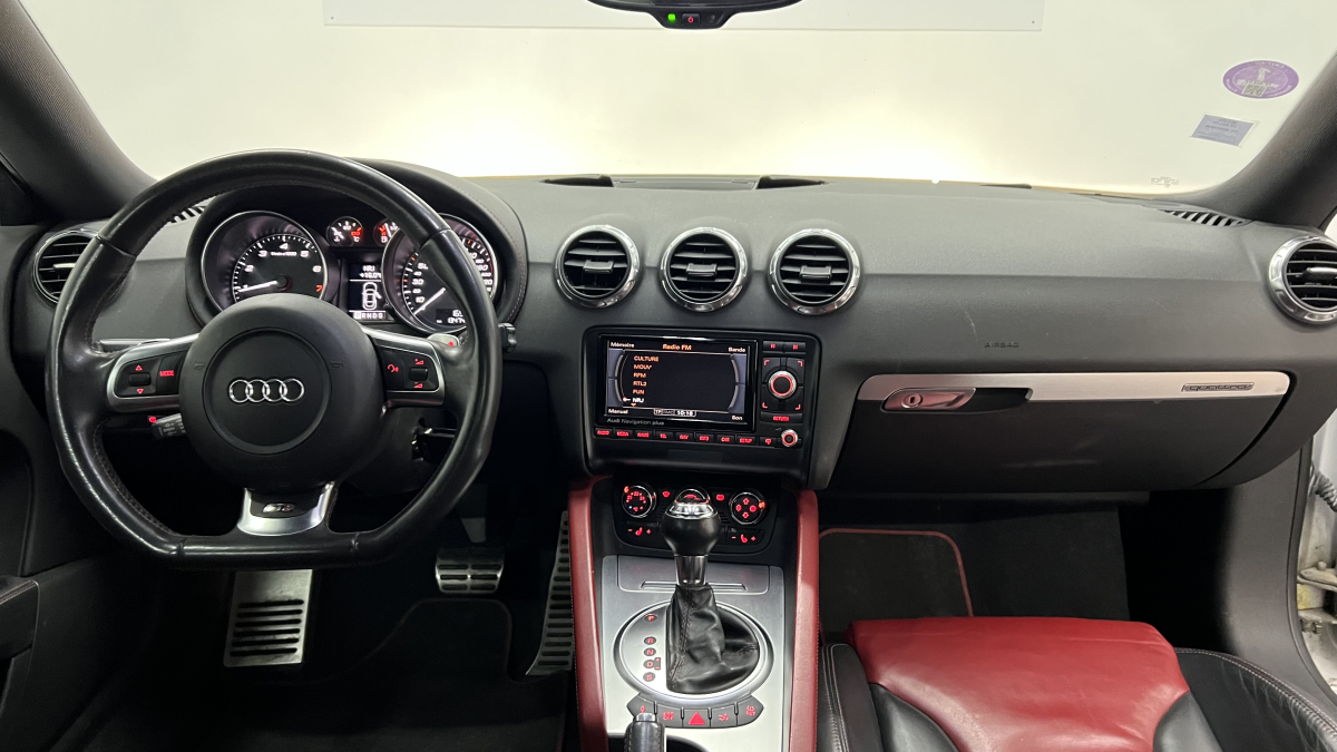 Audi TTS — 15