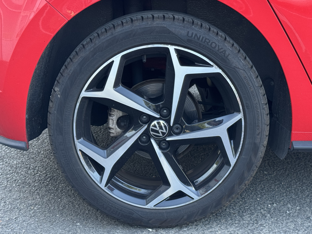Volkswagen Polo — 33