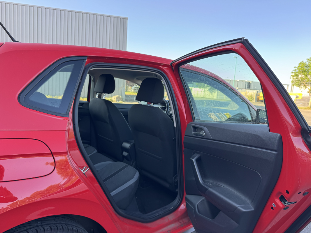 Volkswagen Polo — 27