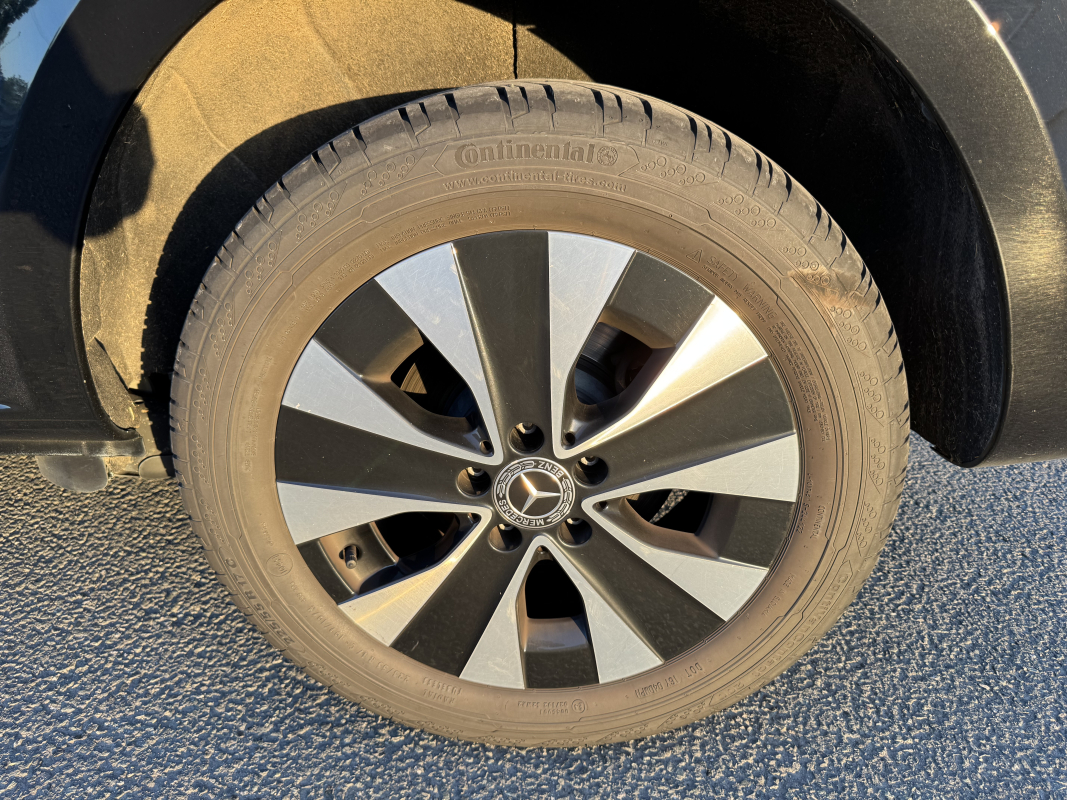 Mercedes Vito — 37