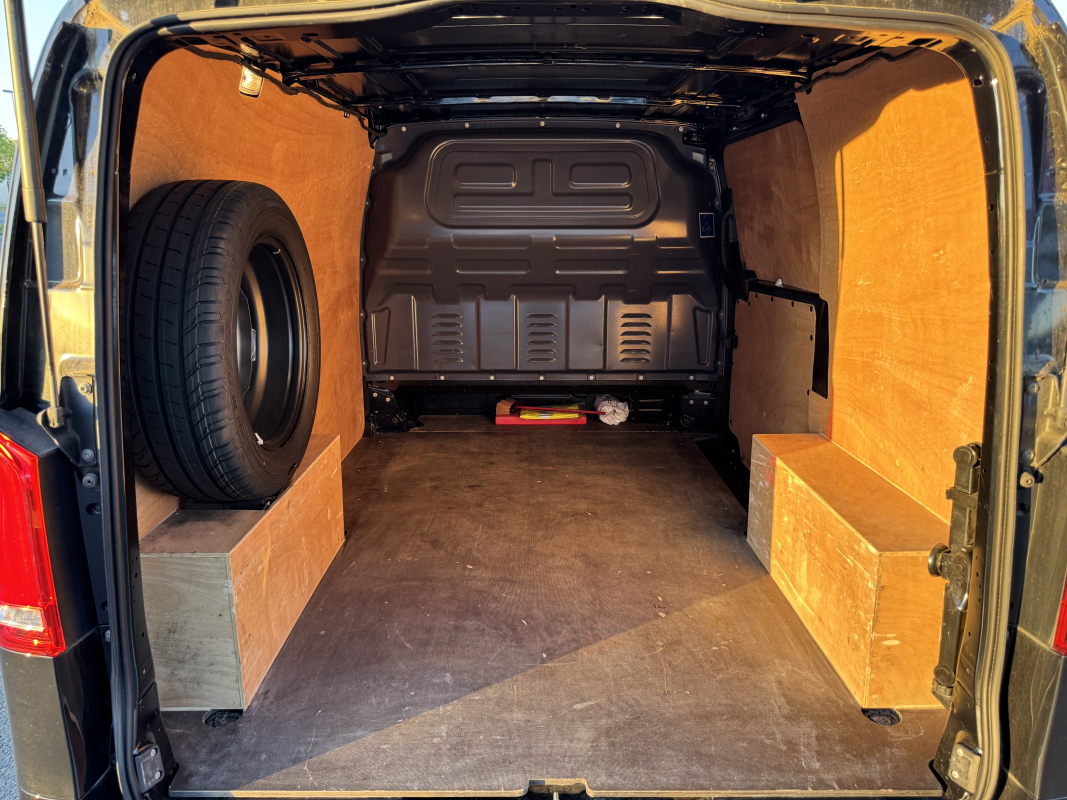 Mercedes Vito — 13