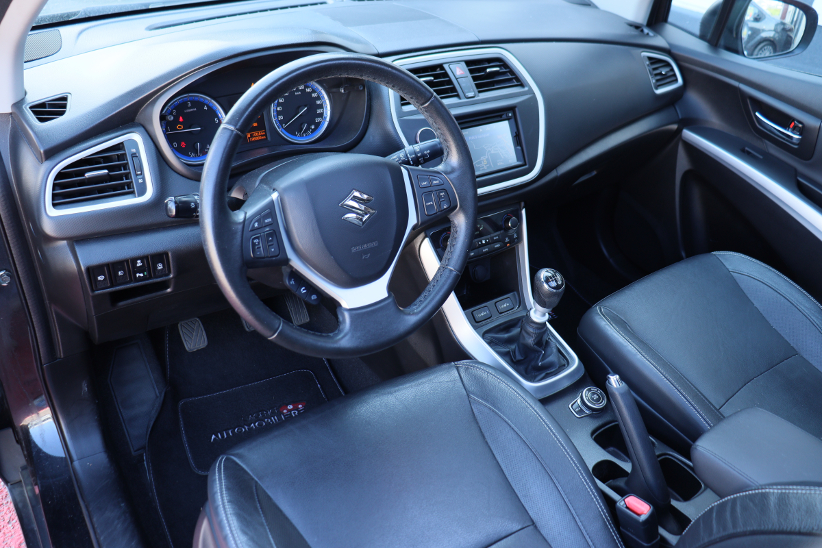 Suzuki sx4 s Cross — 17