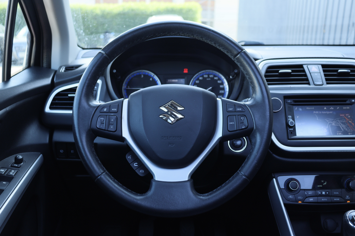 Suzuki sx4 s Cross — 21