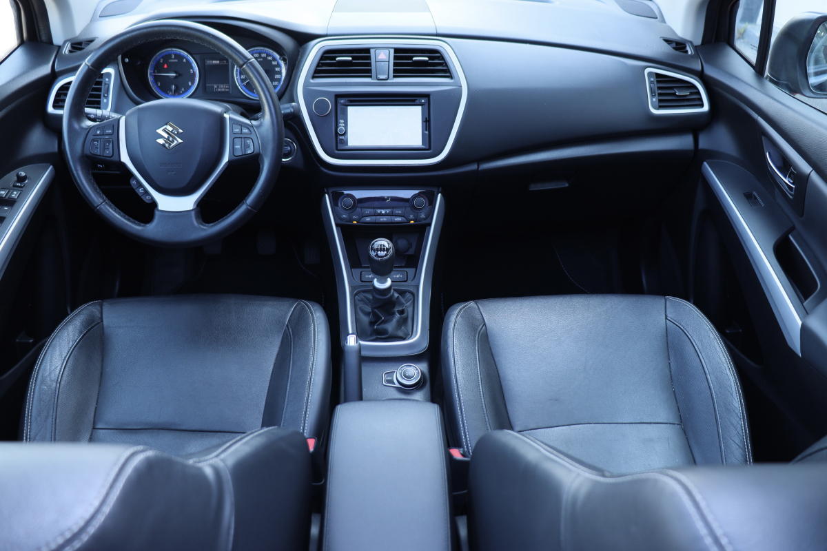 Suzuki sx4 s Cross — 11