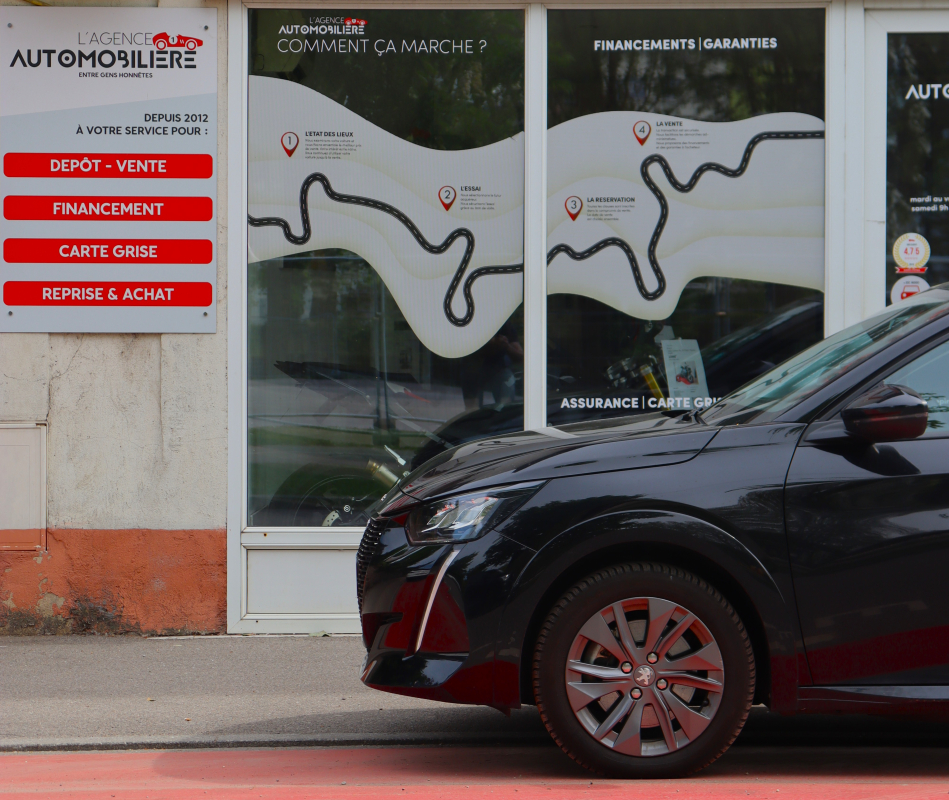 Peugeot 208 — 2