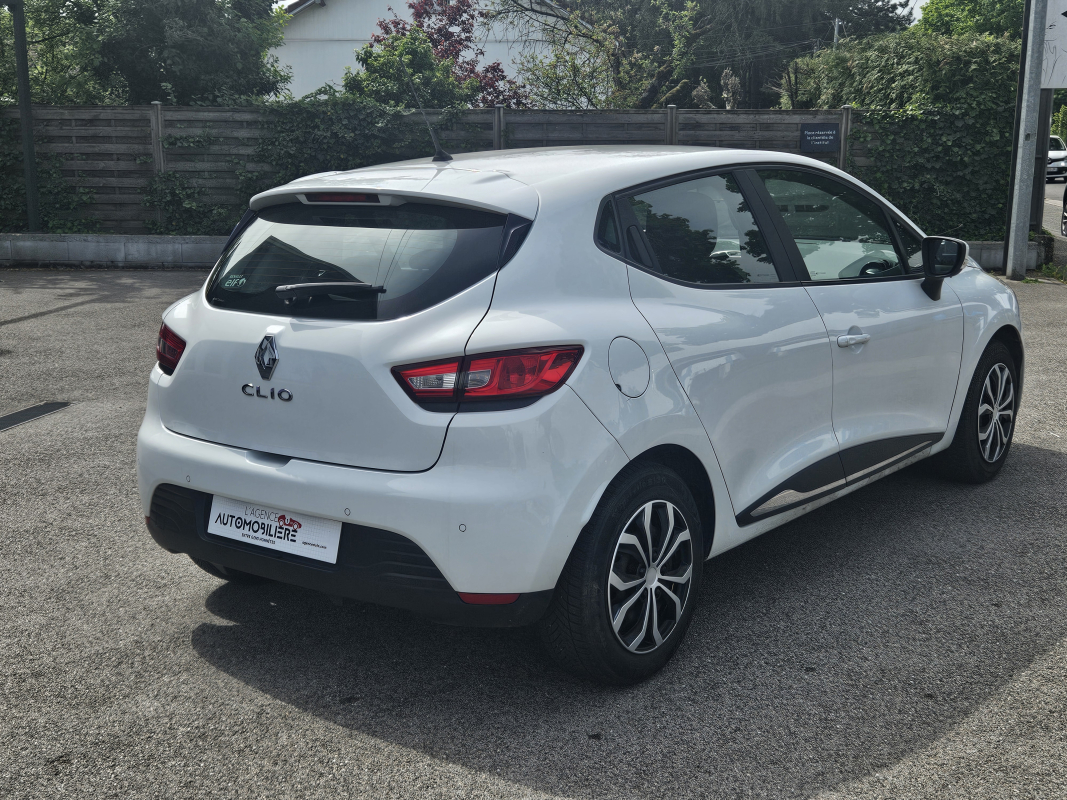 Renault Clio — 9