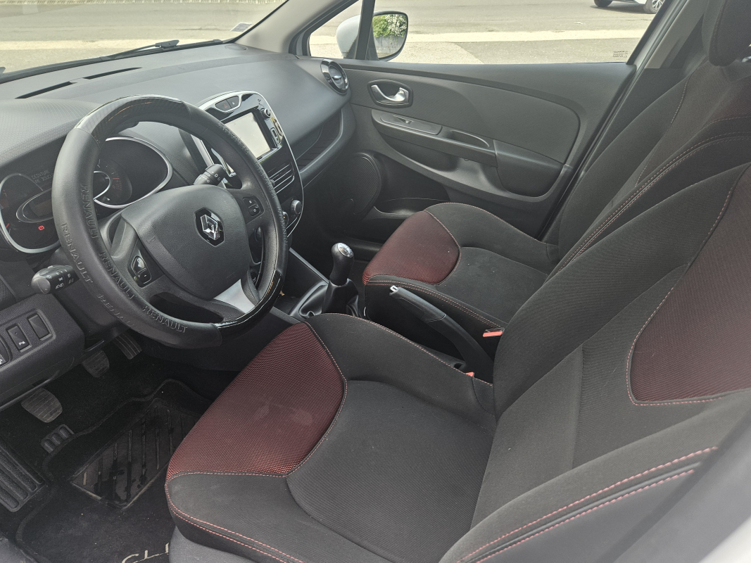 Renault Clio — 10