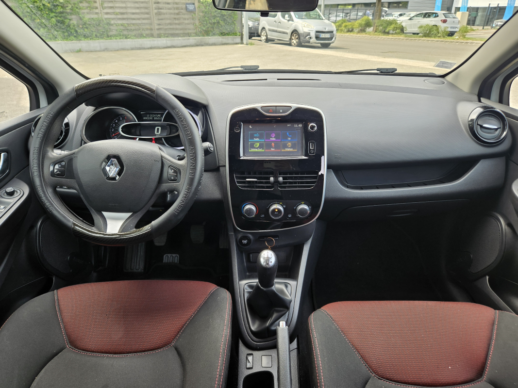 Renault Clio — 11