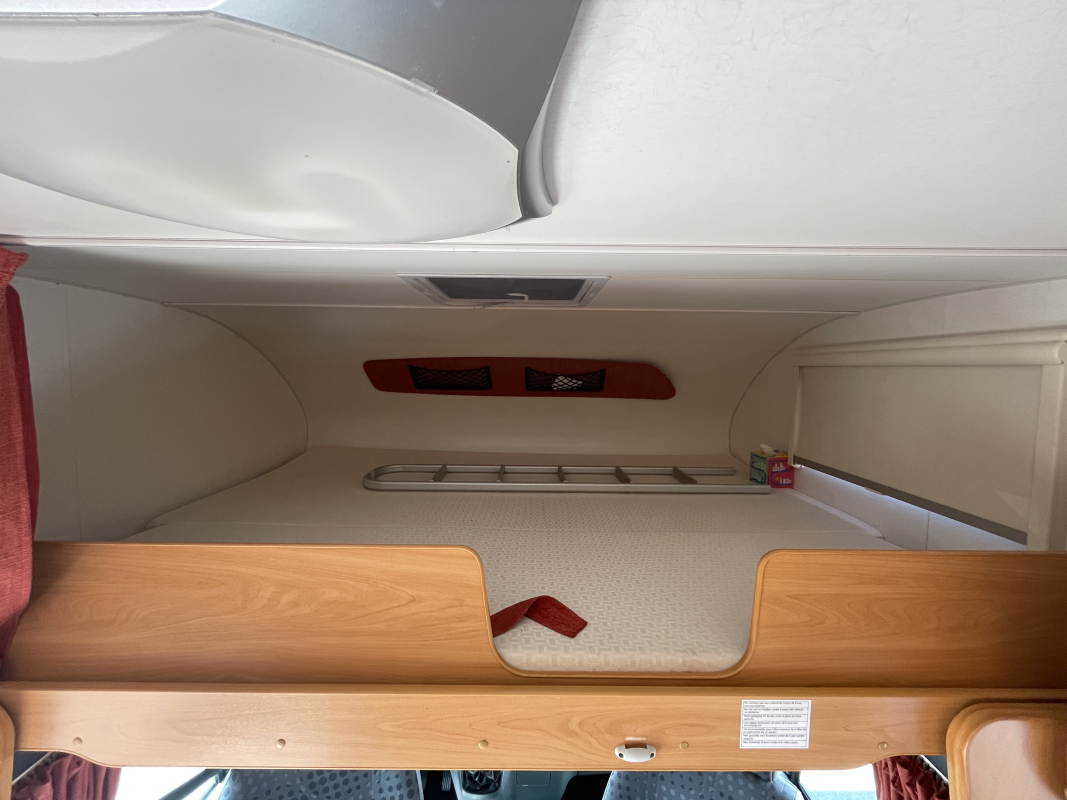 Ford Transit — 16