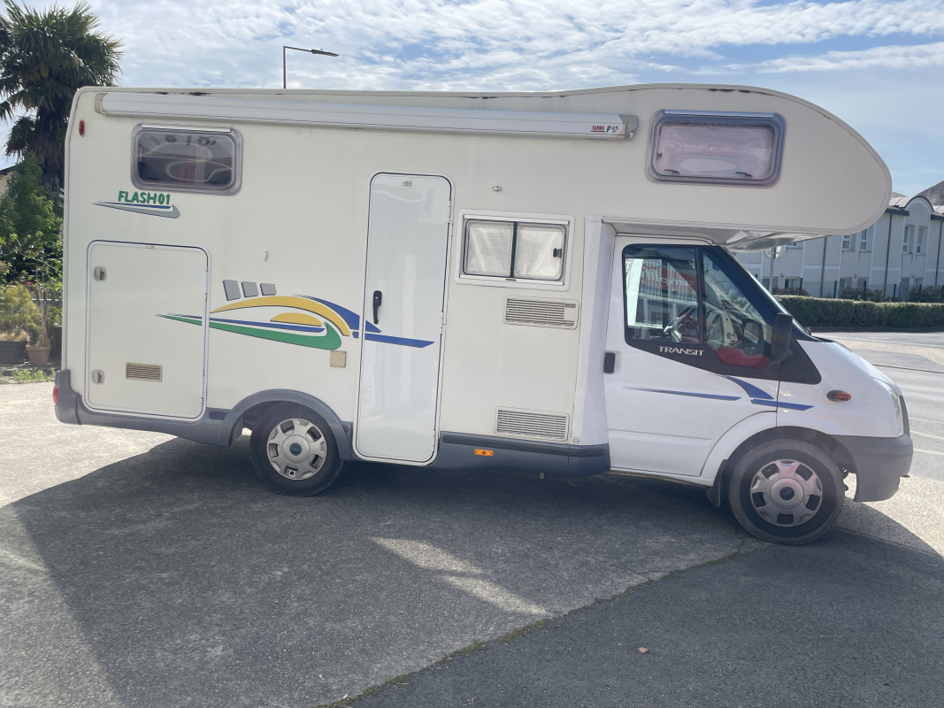 Ford Transit — 4