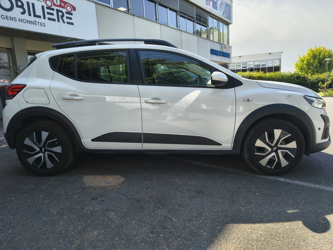 Dacia Sandero — 8