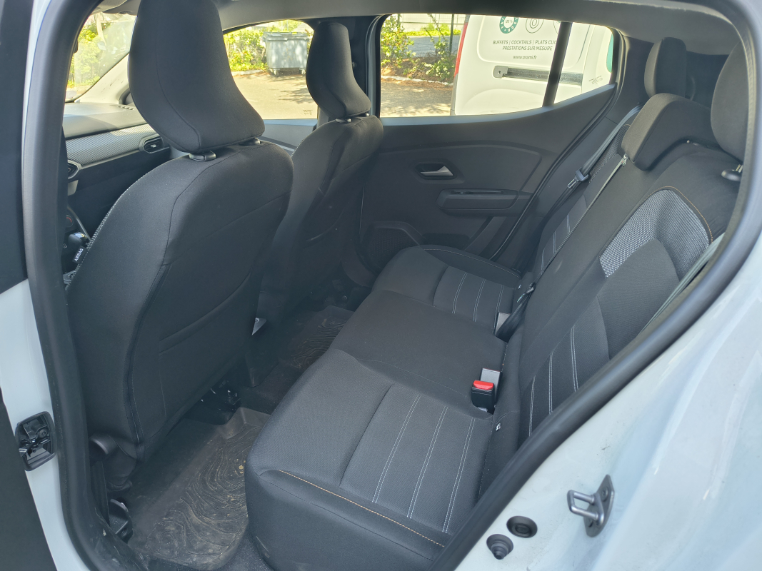Dacia Sandero — 21