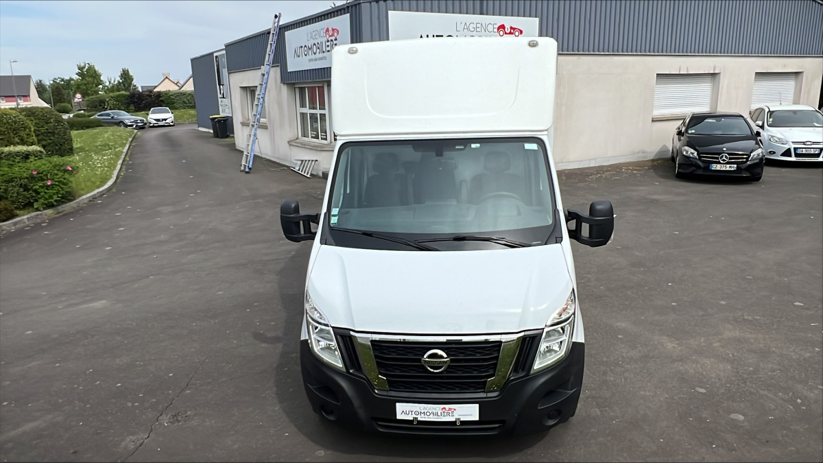 Nissan NV400 — 3