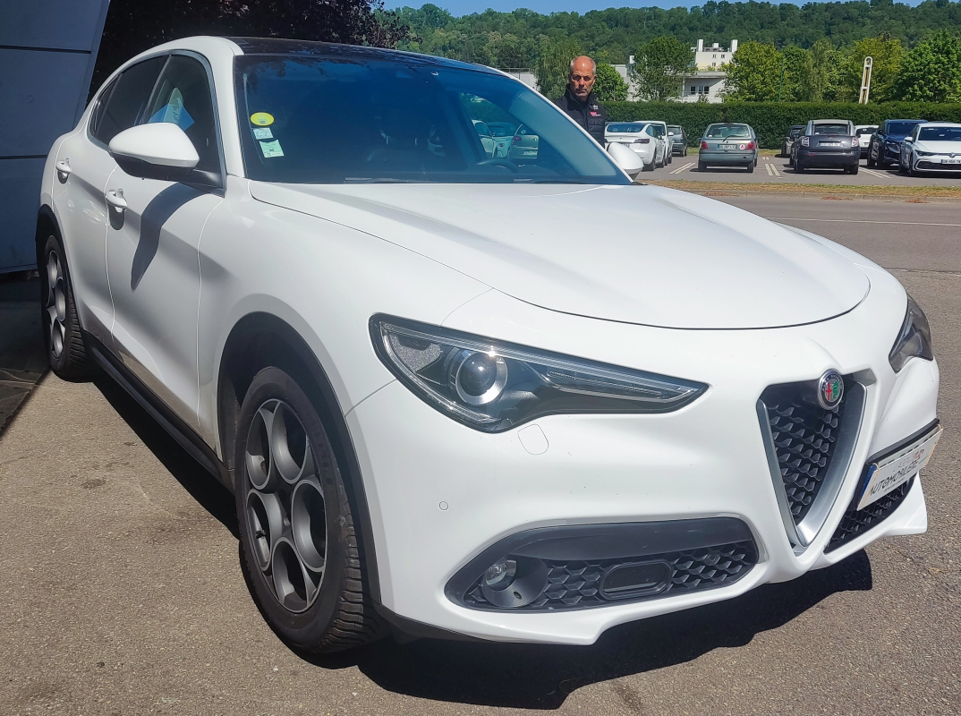 Alfa Romeo STELVIO — 4