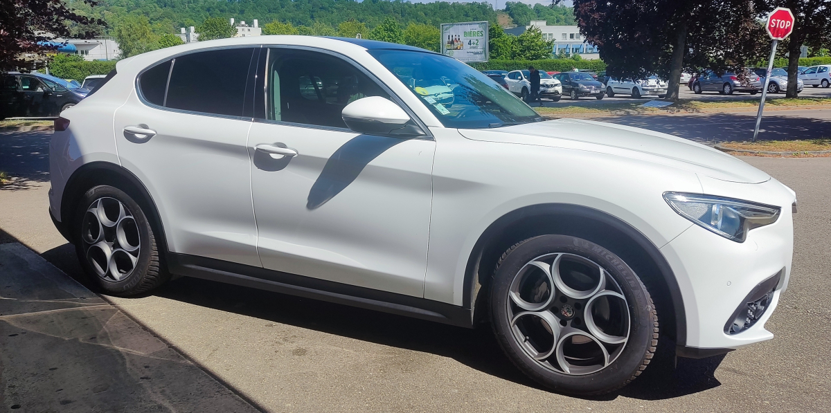 Alfa Romeo STELVIO — 5