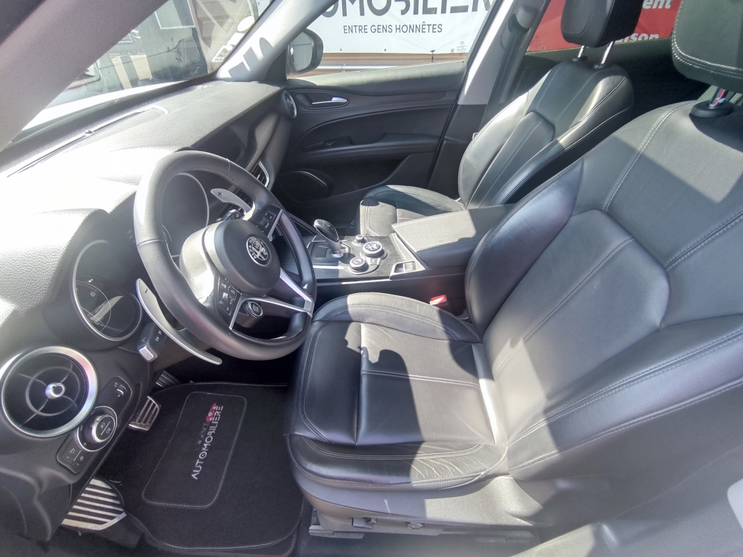 Alfa Romeo STELVIO — 12