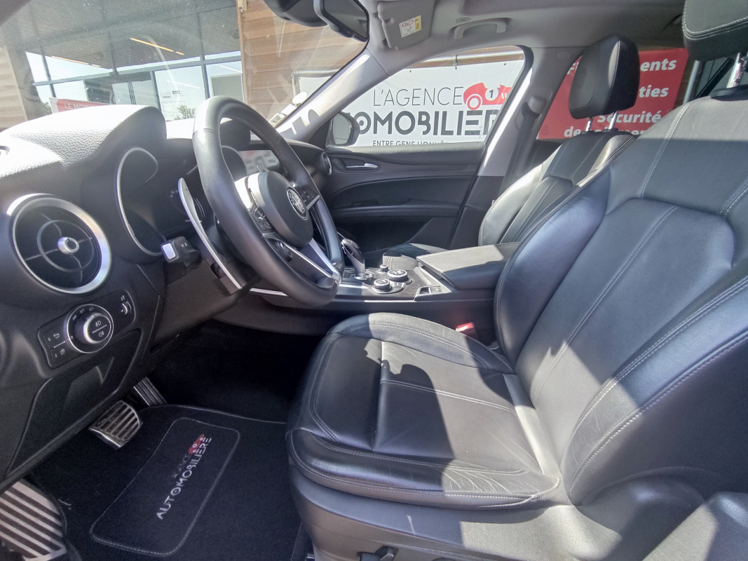 Alfa Romeo STELVIO — 13