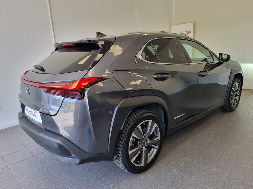 Lexus UX — 6