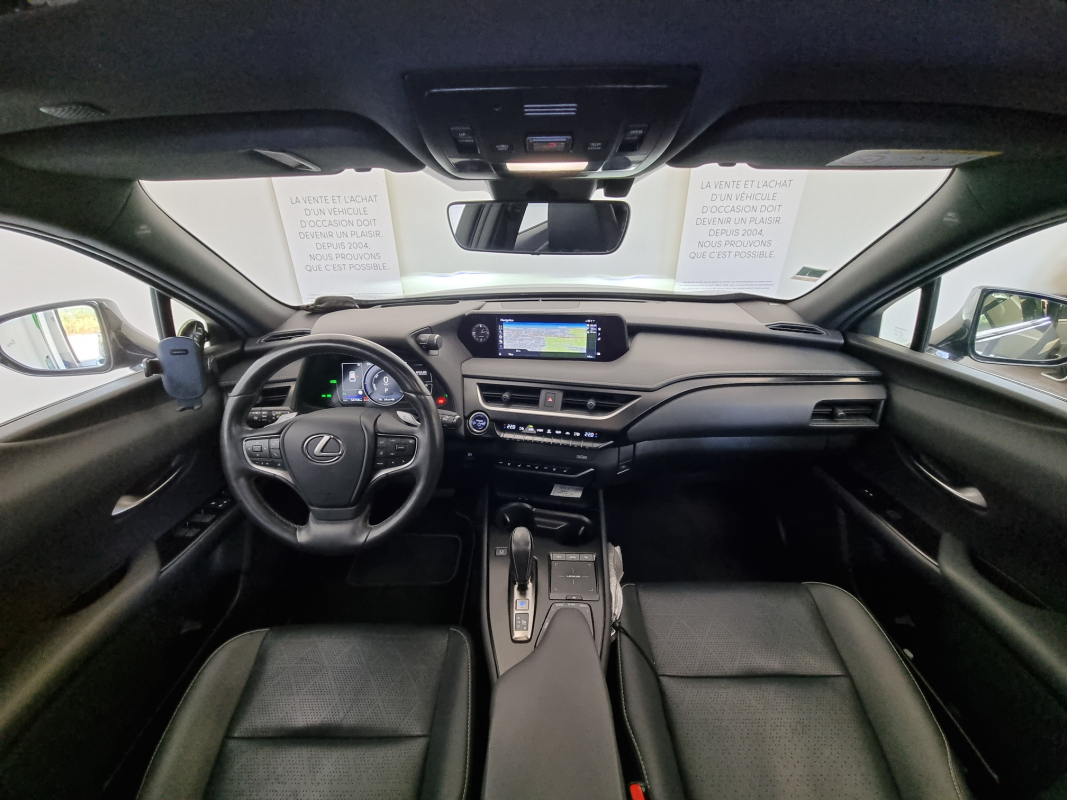 Lexus UX — 21