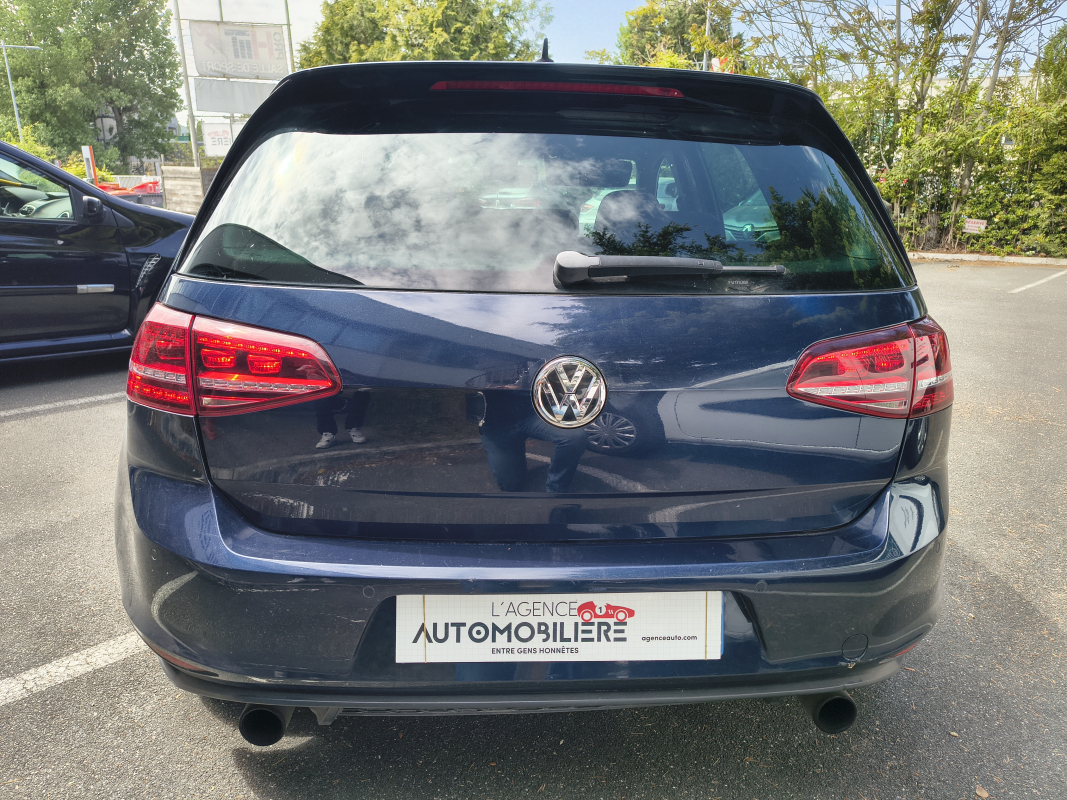 Volkswagen Golf — 6