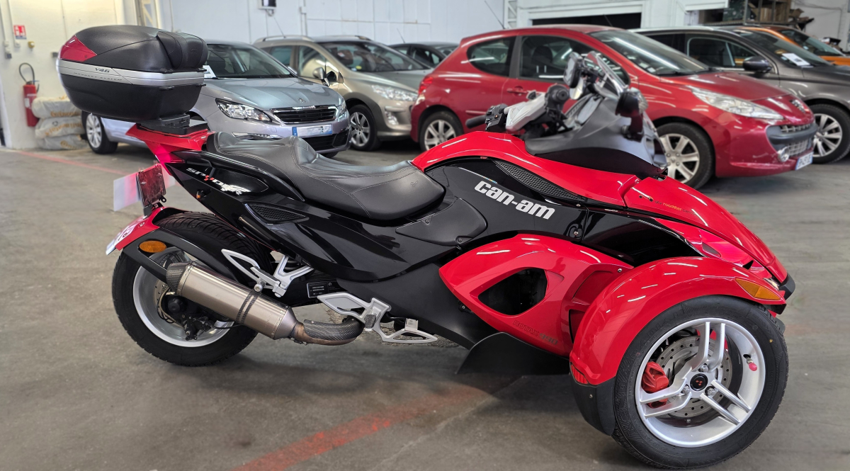 Can-Am Spyder — 3