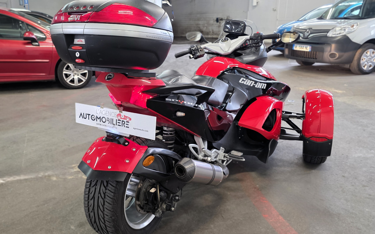 Can-Am Spyder — 4