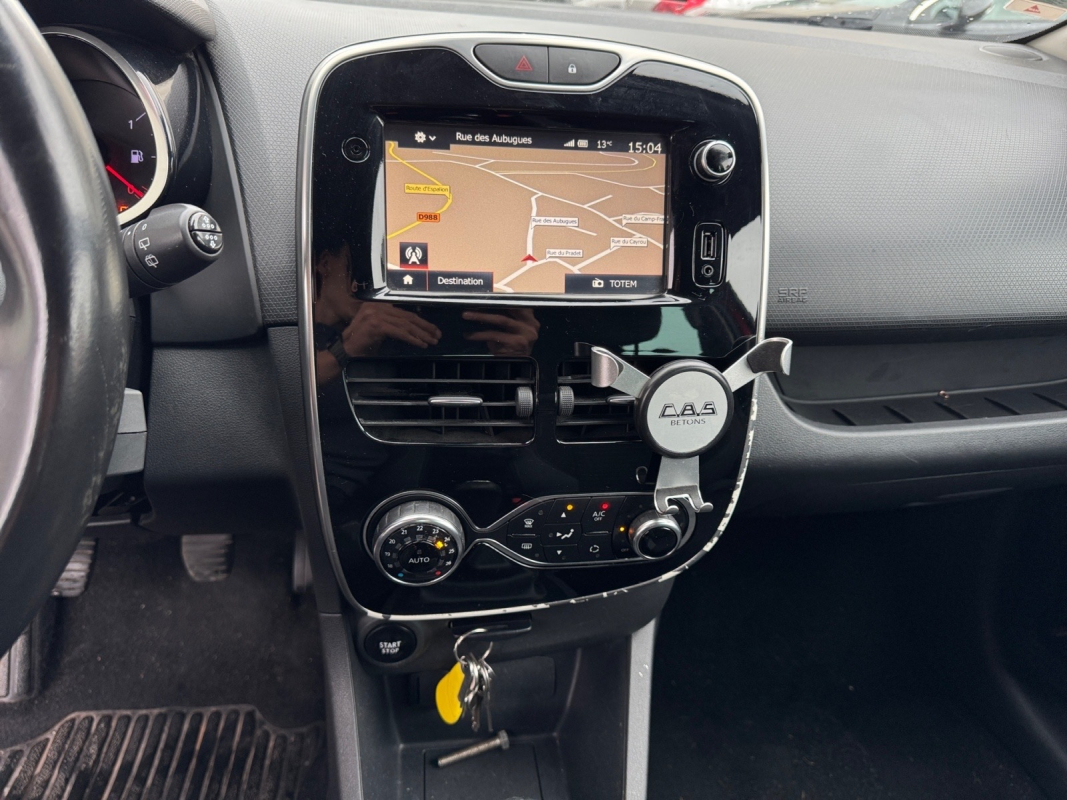 Renault Clio — 10