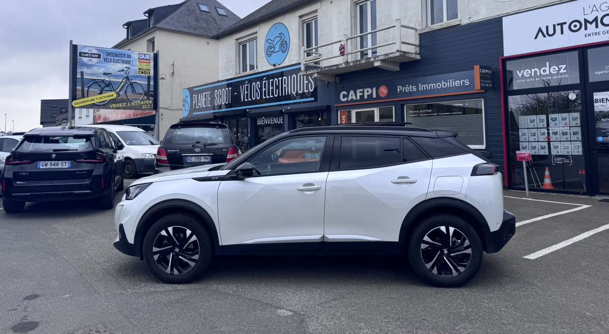 Peugeot Peugeot 2008 — 8