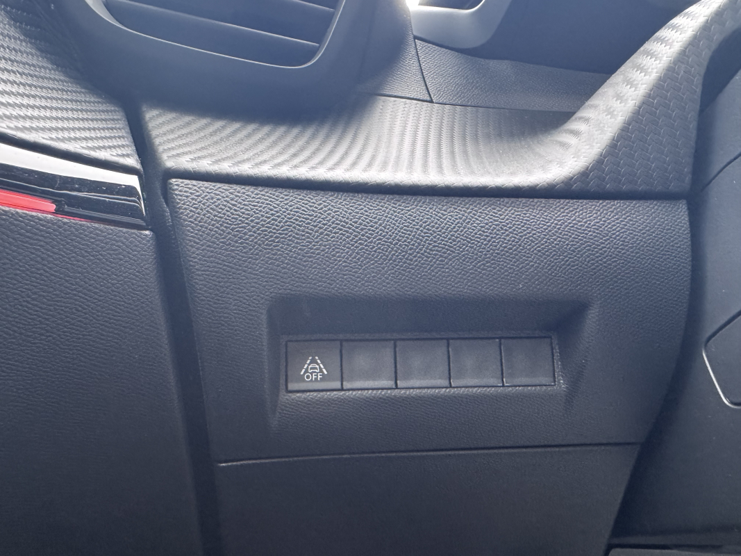 Peugeot Peugeot 2008 — 18