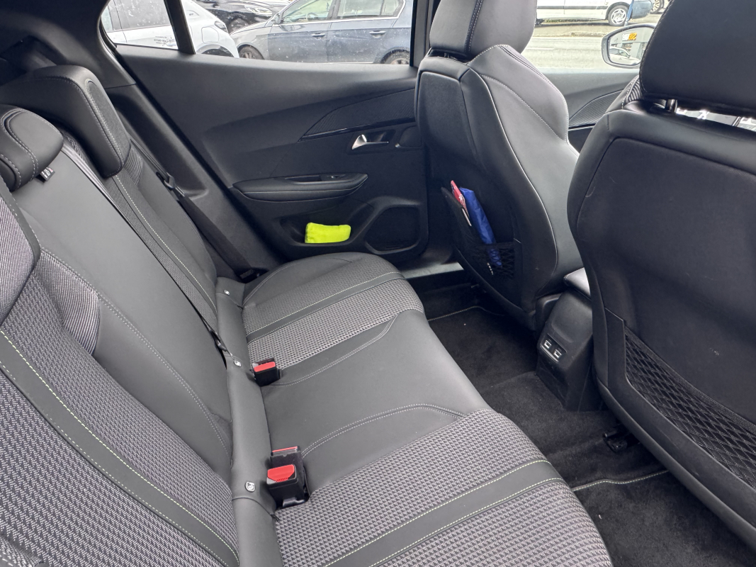Peugeot Peugeot 2008 — 24