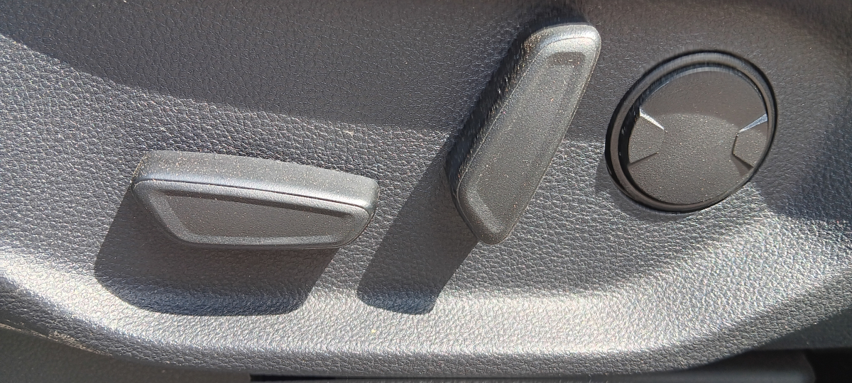 Ford Ranger — 24