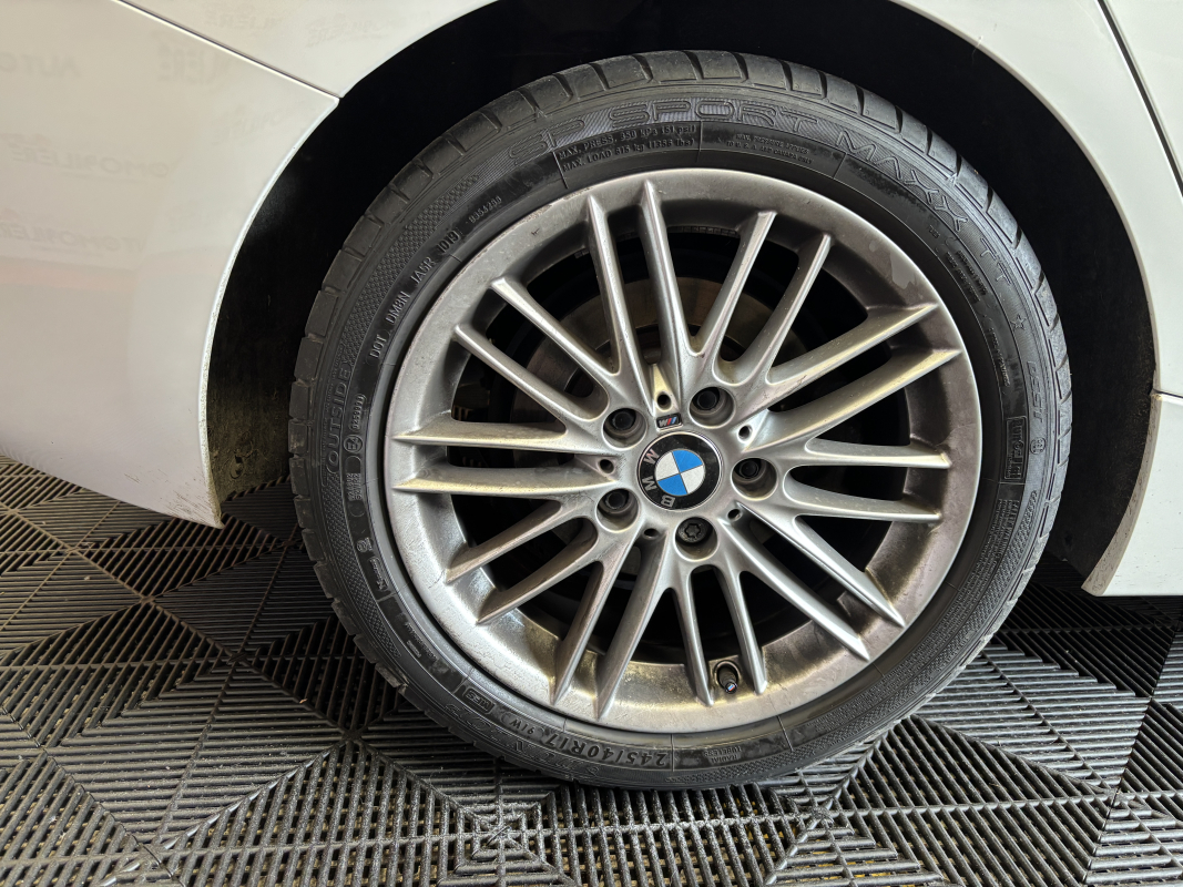 Bmw Série 1 — 26