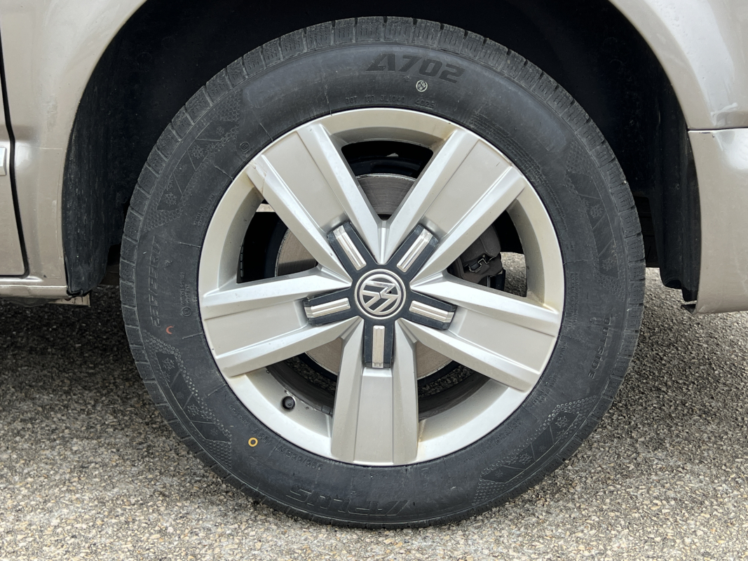 Volkswagen Caravelle — 28