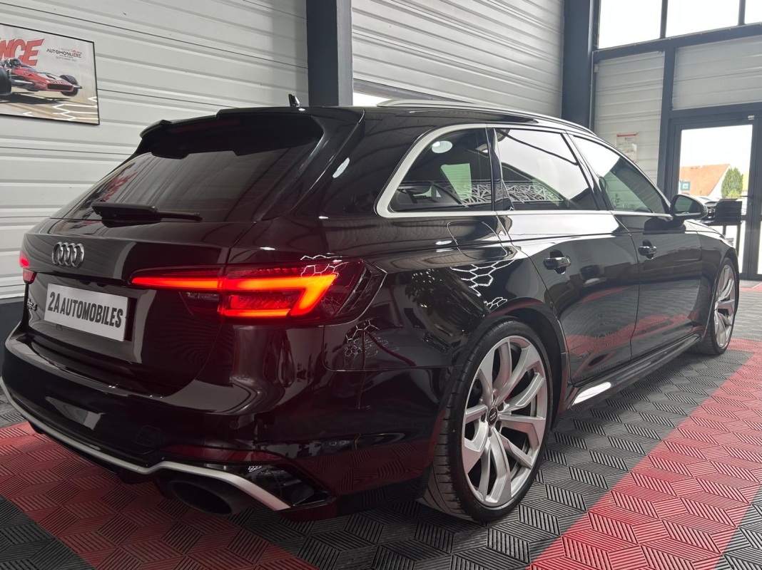 Audi RS4 — 5