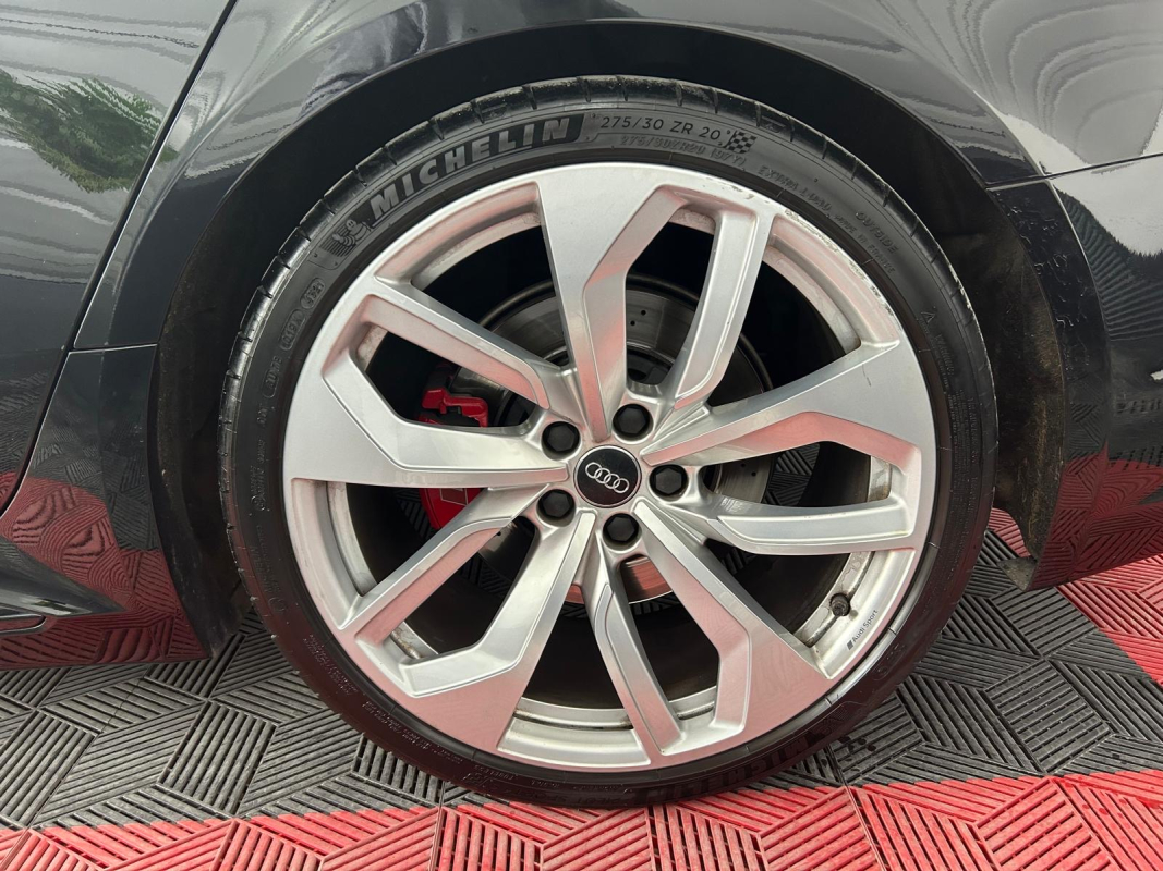 Audi RS4 — 10