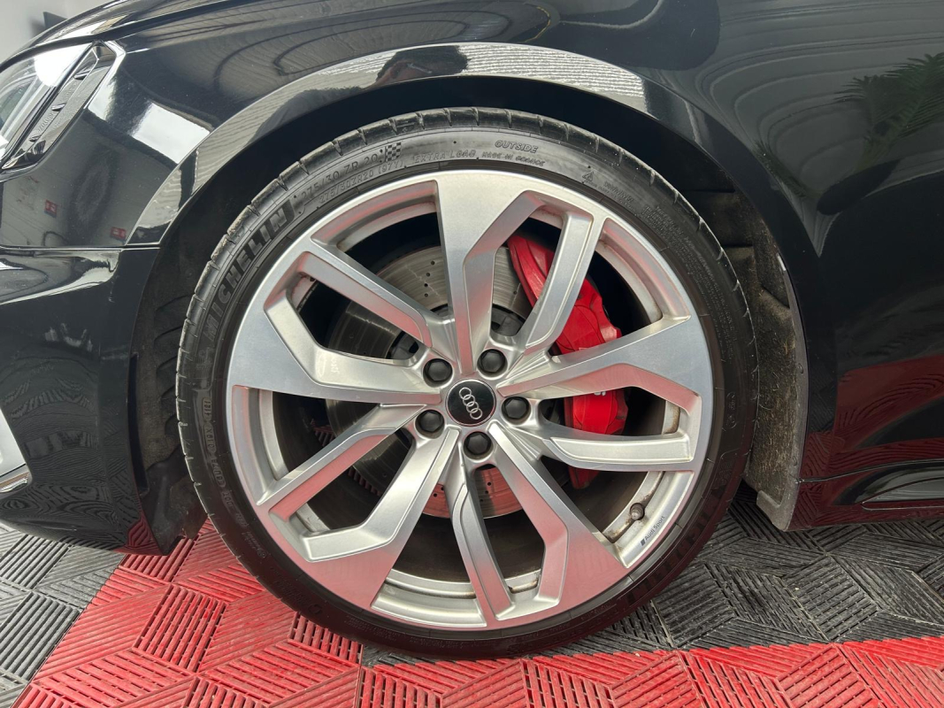 Audi RS4 — 9