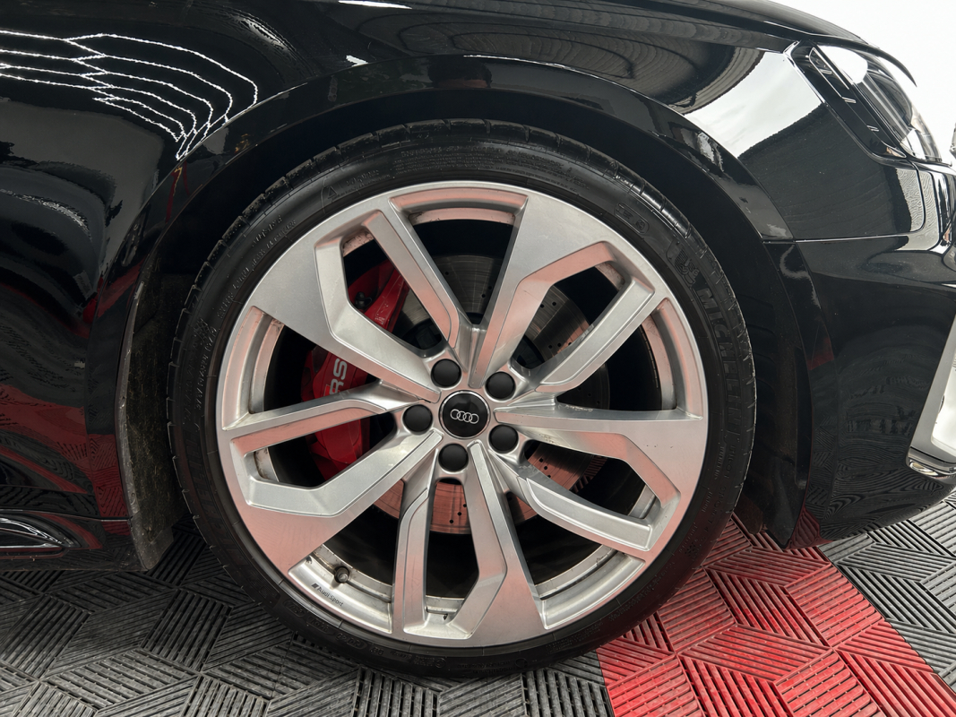 Audi RS4 — 11