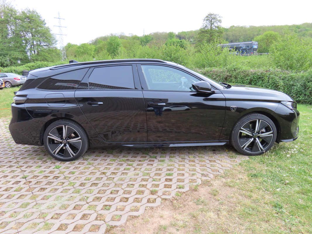 Peugeot 308 — 7