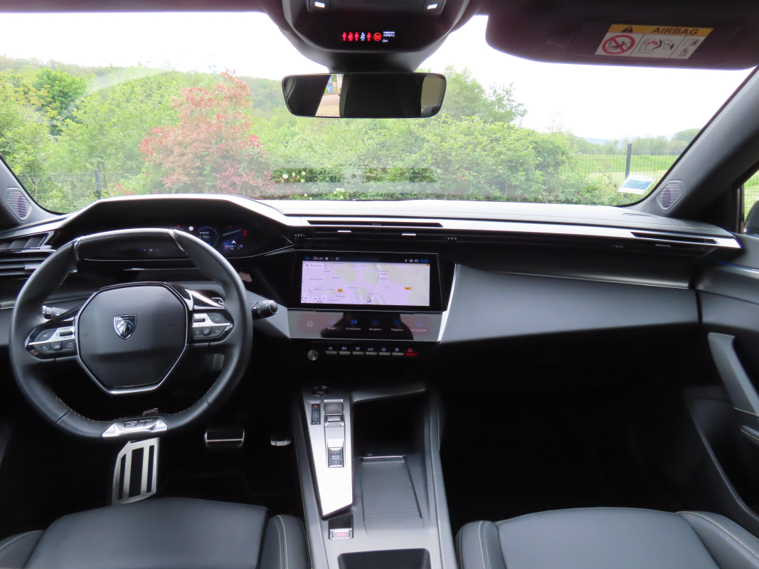 Peugeot 308 — 10