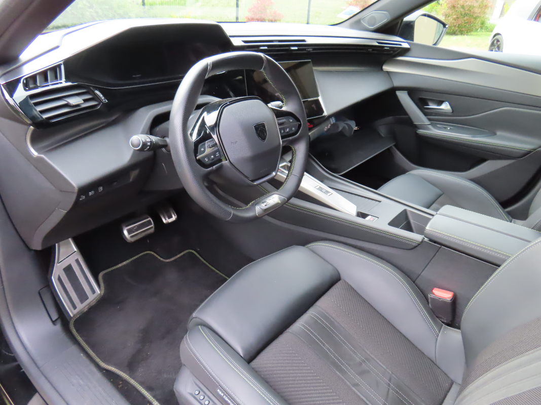 Peugeot 308 — 9