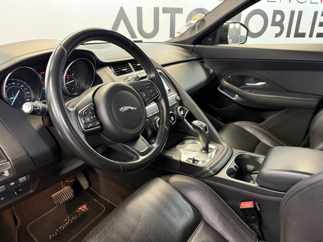 Jaguar E-Pace — 11