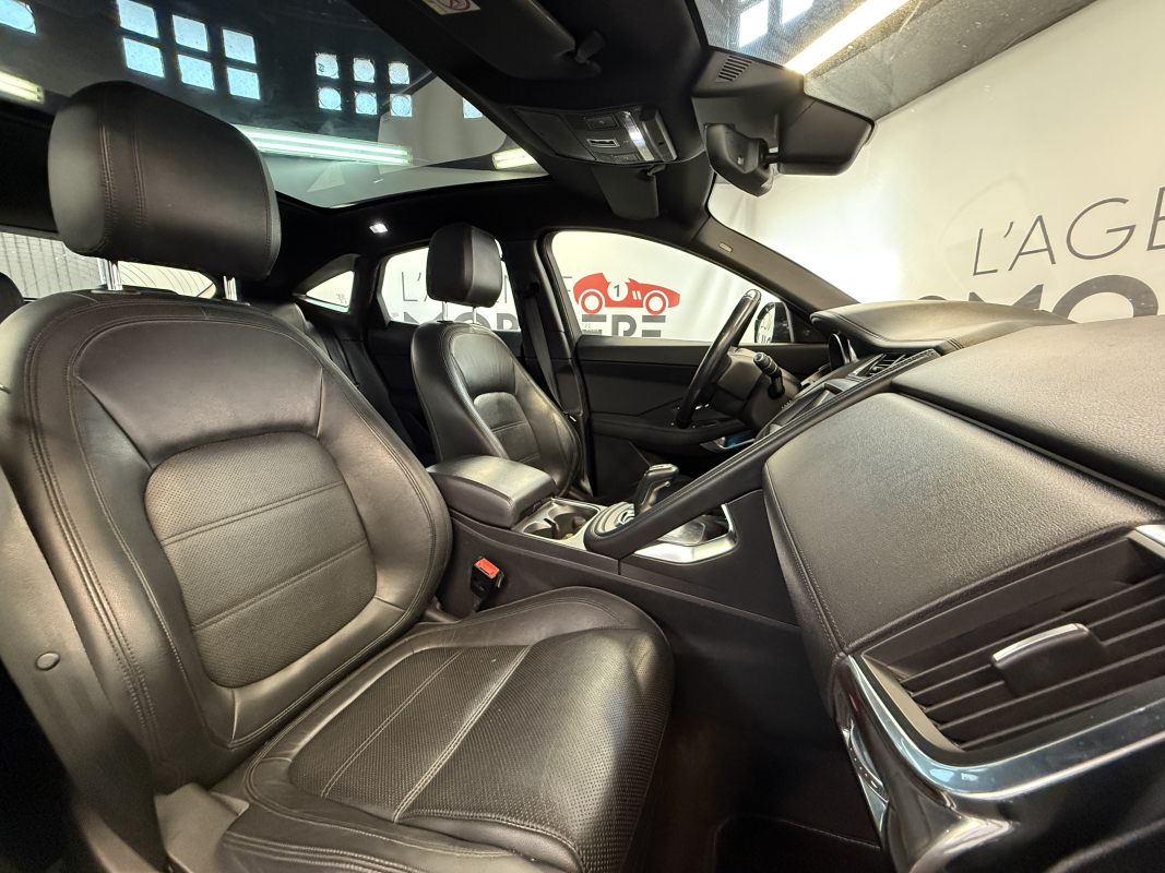 Jaguar E-Pace — 14