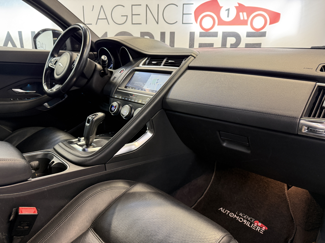 Jaguar E-Pace — 13